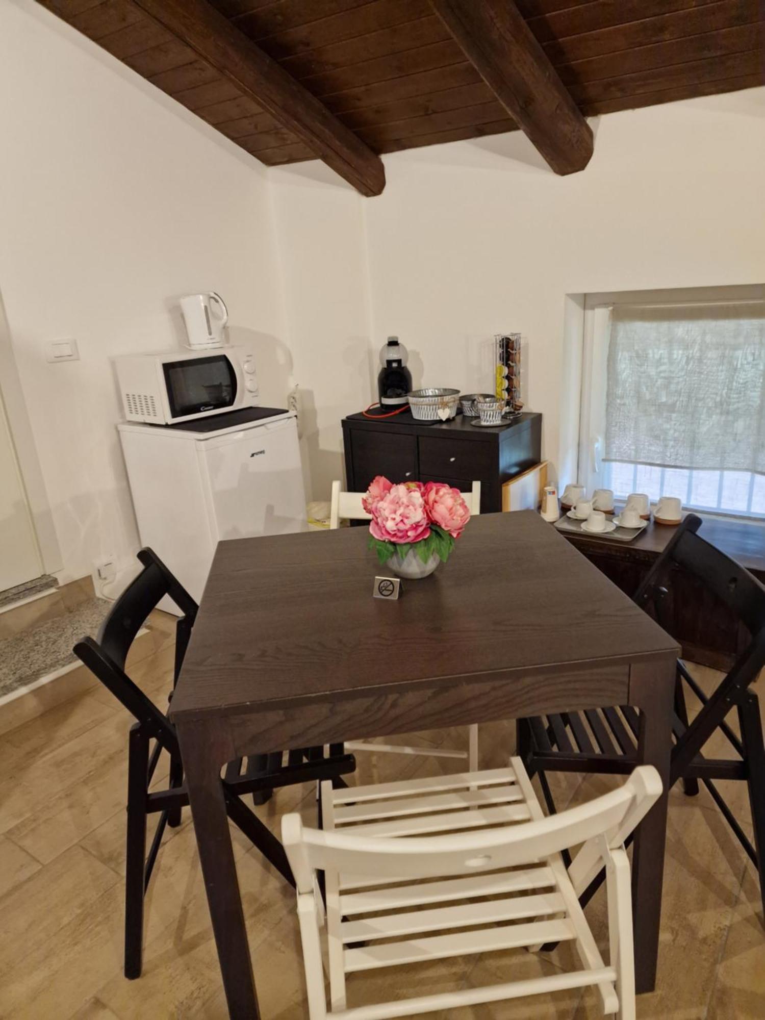 La Tana Dei Corgi Bed & Breakfast Moncrivello ห้อง รูปภาพ
