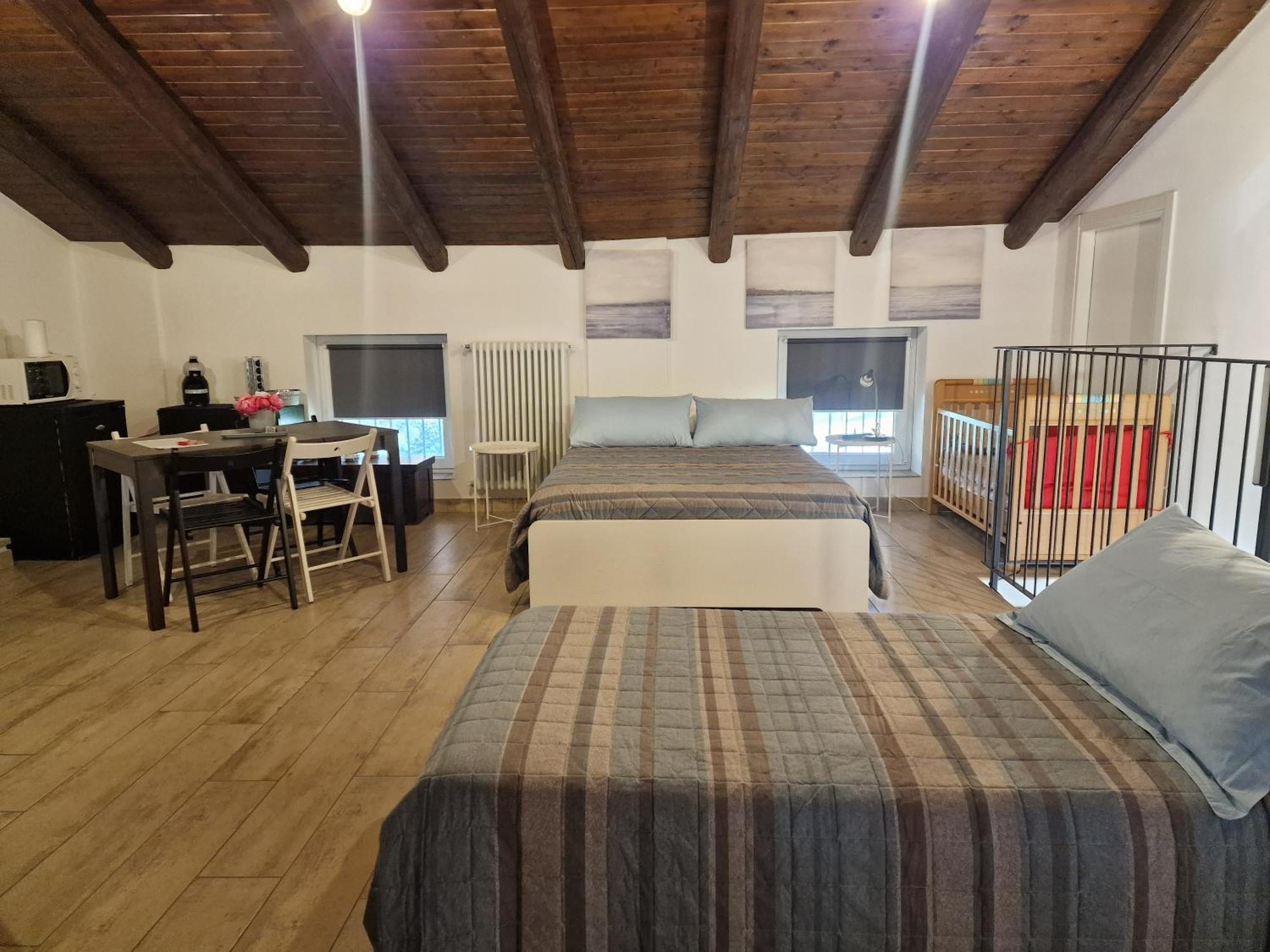 La Tana Dei Corgi Bed & Breakfast Moncrivello ภายนอก รูปภาพ