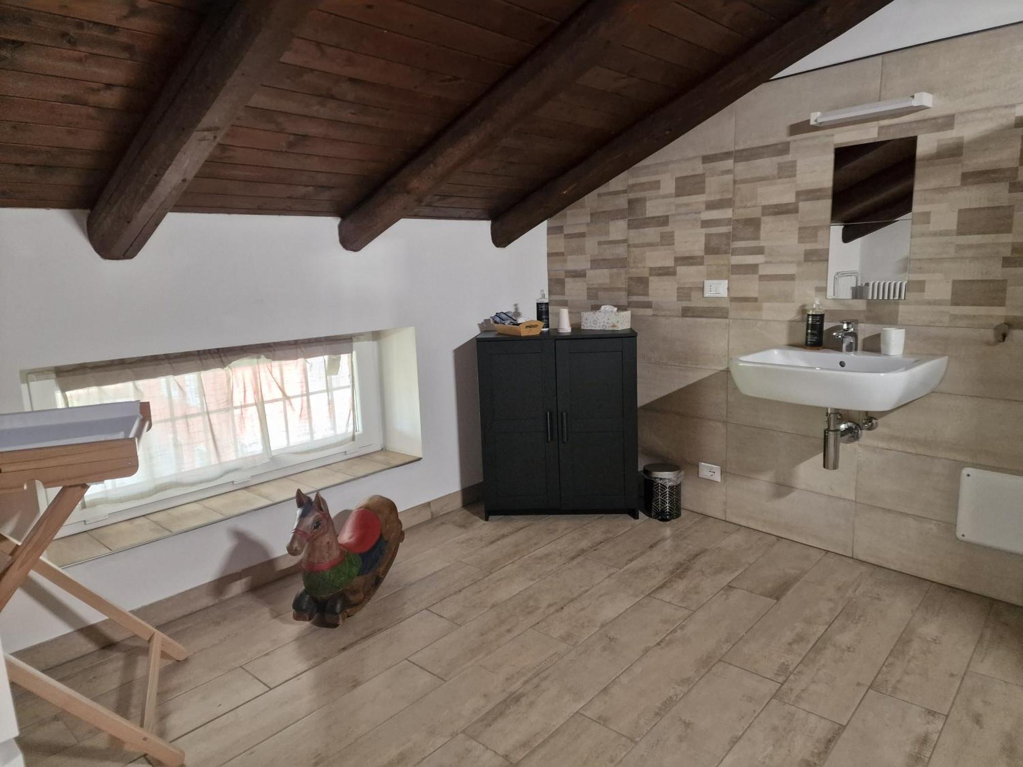 La Tana Dei Corgi Bed & Breakfast Moncrivello ภายนอก รูปภาพ